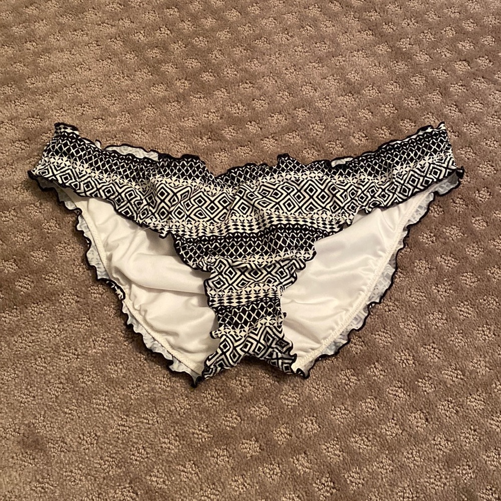 VS bikini bottoms